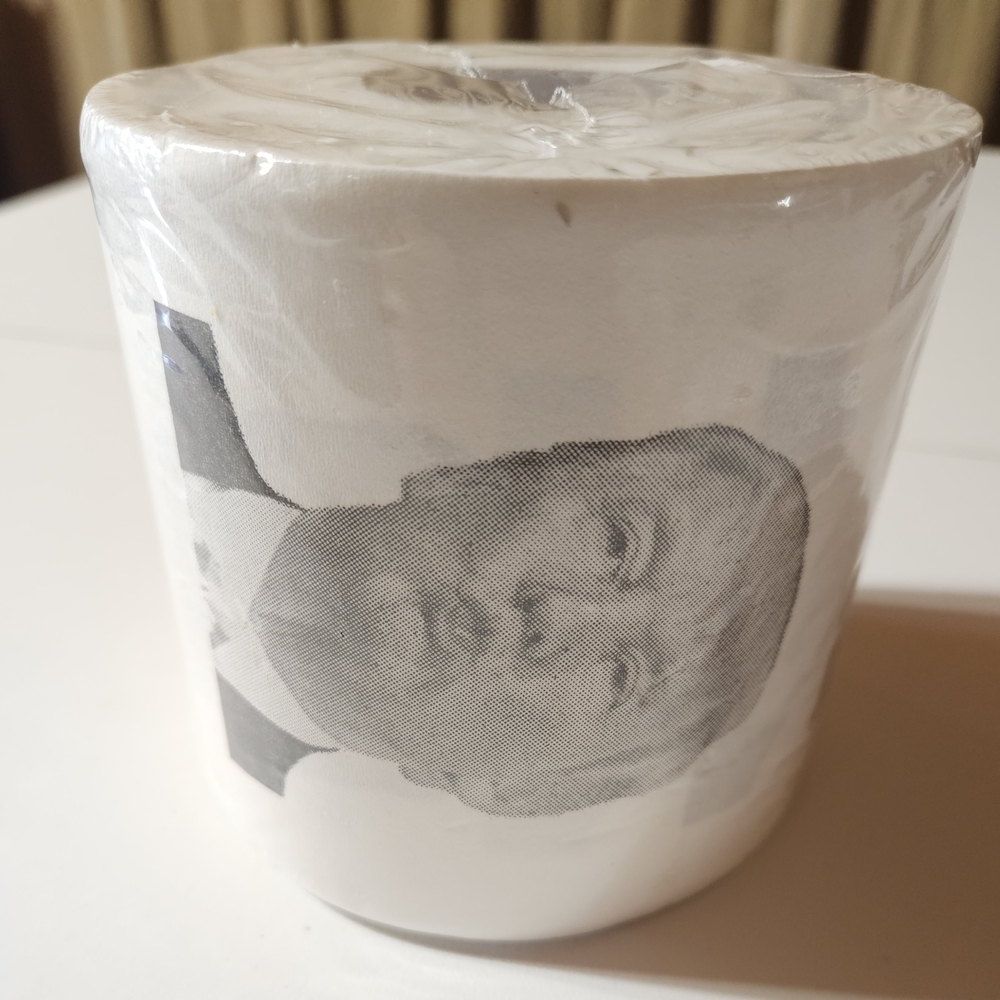 Novelty Toilet Paper with Face Print - Picture 3 of 5